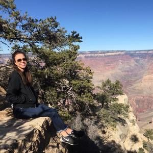 Meet your Posher, Naomi